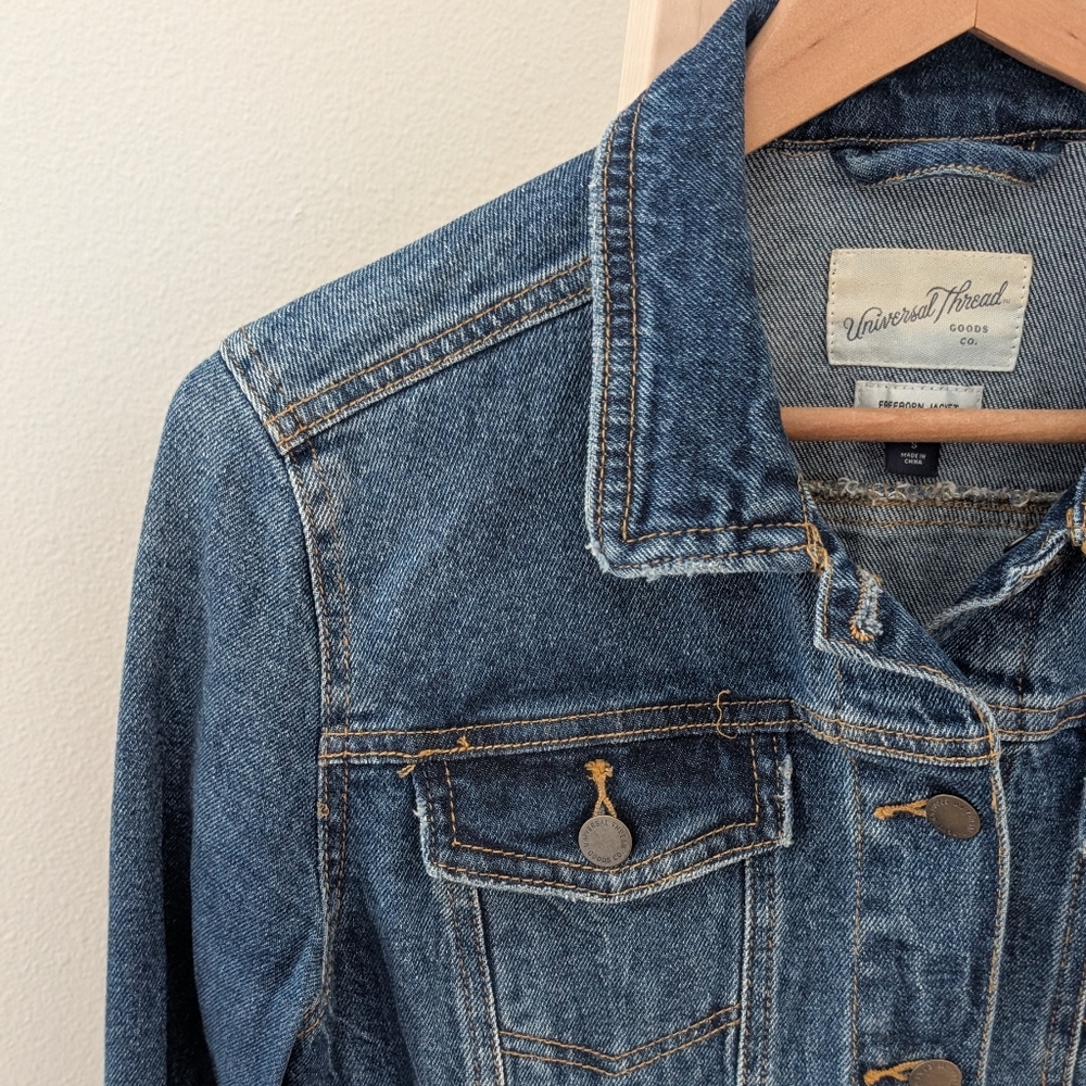 Nwot Universal Thread Freeborn Button Down Collar… - image 3